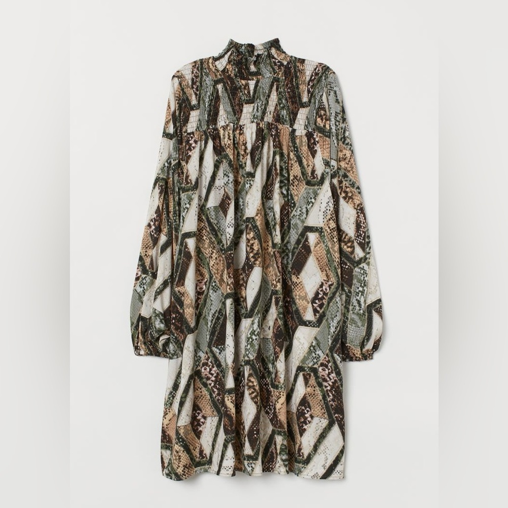 H&M Long sleeve relaxed mini dress snake skin print high neck Large